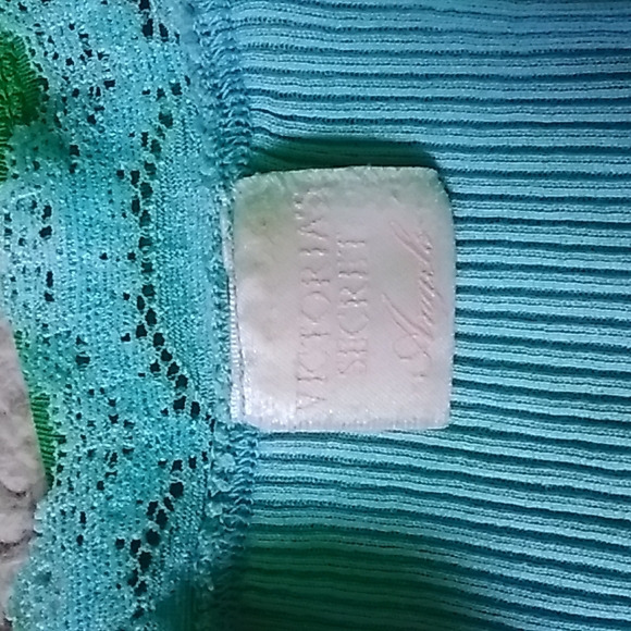 Blue and green tank tops - Picture 4 of 4